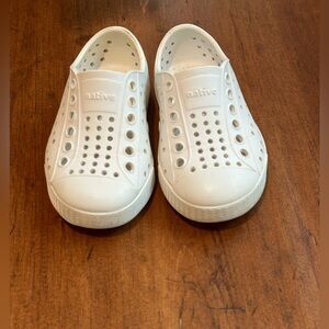 White Native Jefferson Kids Slip-On Shoe, size C6